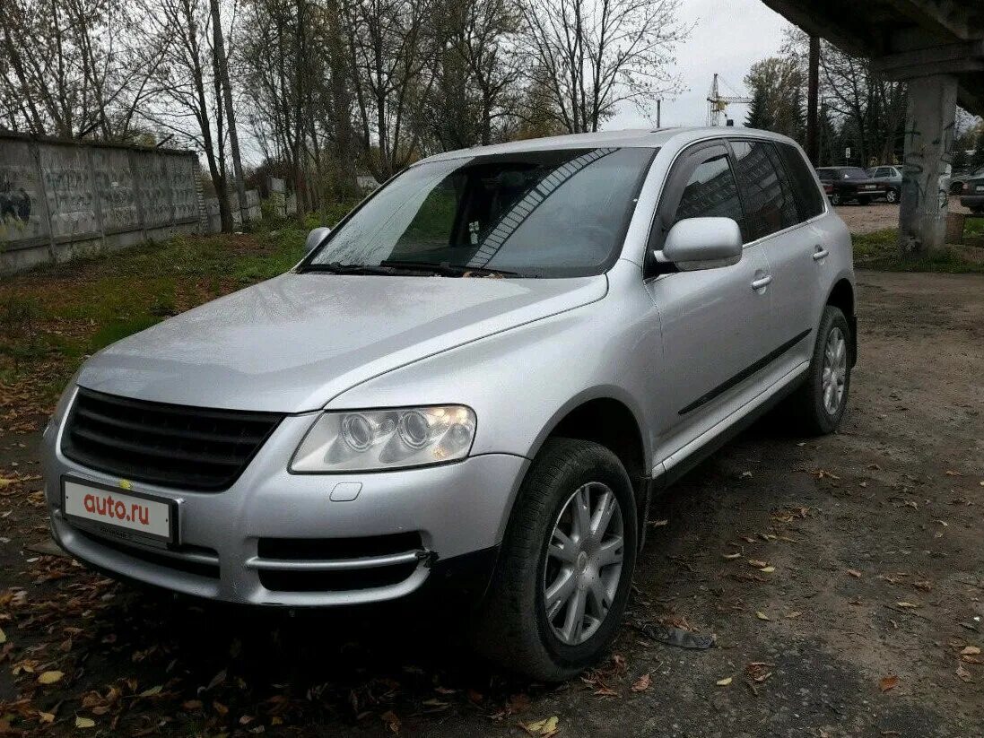 Volkswagen touareg 2003. Внедорожник Фольксваген Туарег 2003. Volkswagen Touareg 3.2 at, 2003. Туарег 1 поколения серебристый. Volkswagen Touareg 2003 спереди.