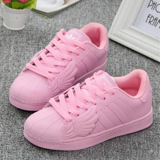 Суперстары адидас розовые. Кроссовки найк розовые бархатные. Adidas Superstar Pink. Адидас суперстар женские розовые.