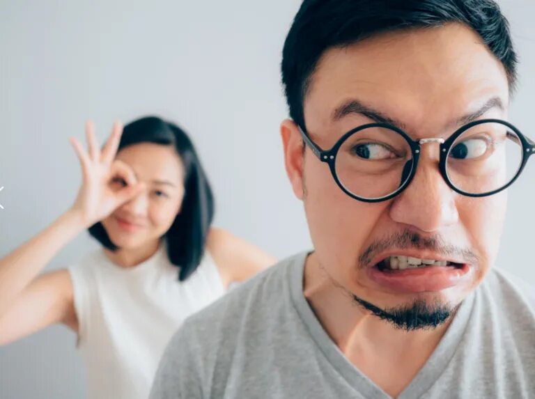 It is annoying. Annoying о людях. annoying habits. annoying guy. annoying annoyed.