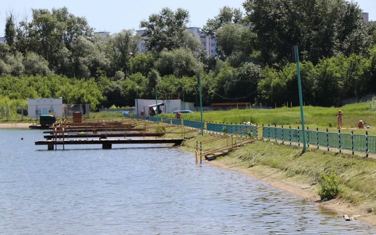 Алферовский пруд мордовия. Булгаковский пруд саранск домики. Луховский пруд саранск. Луховский пруд саранск 2020. Набережная реки саранска.