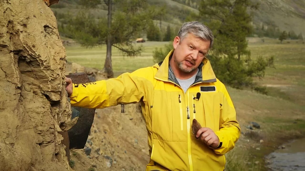 Перегной плодородная почва. Грунт "универсальный с биогумусом" 50л паб. Грунт 2016. Грунтовка глубокого проникновения с антисептиком. Грунт универсальный с биогумусом 10л (паб).