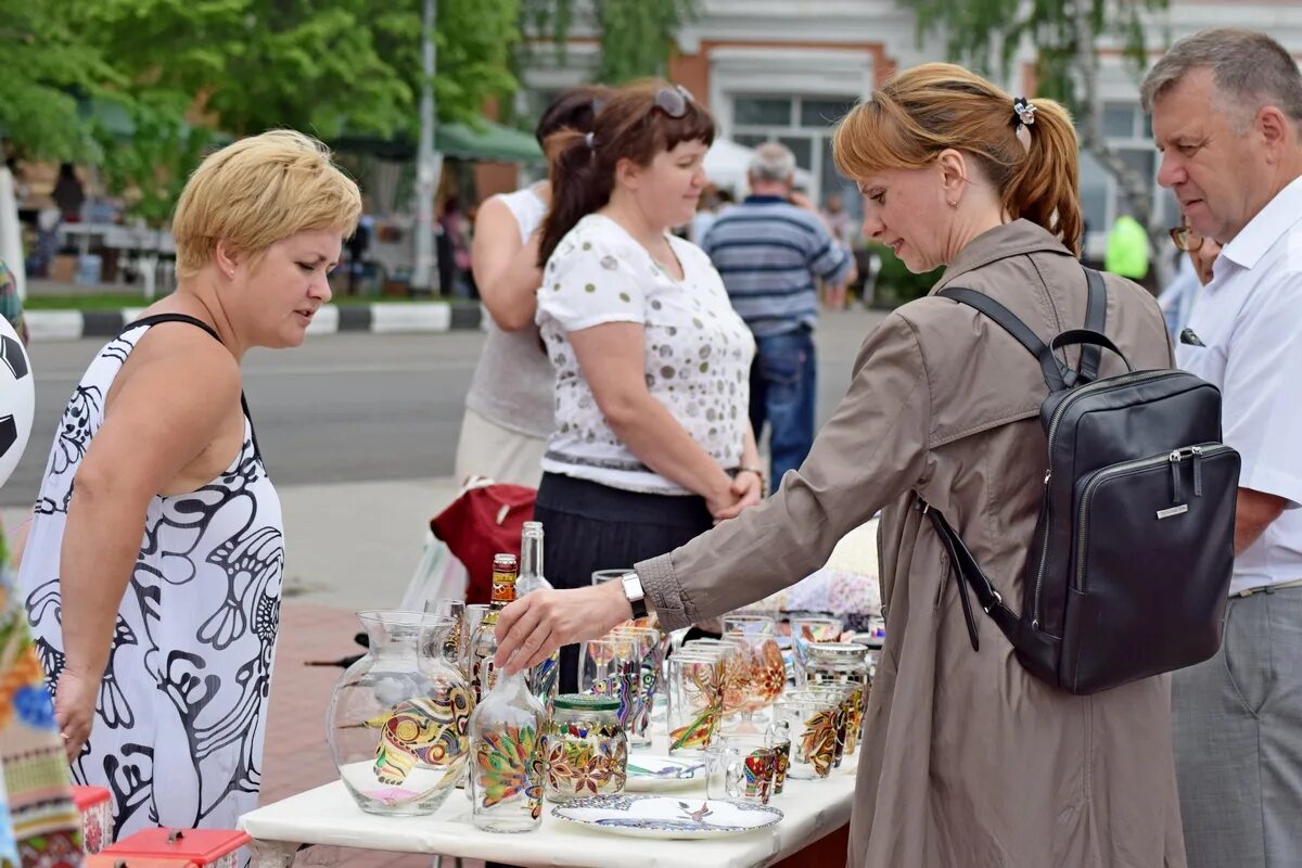 Погода бутурлиновка на 10 дней воронежской области. Вести Бутурлиновка. Знаменитости в Бутурлиновке. Бутурлиновка Воронежская область сейчас. Бутурлиновка Воронежской области вчера.