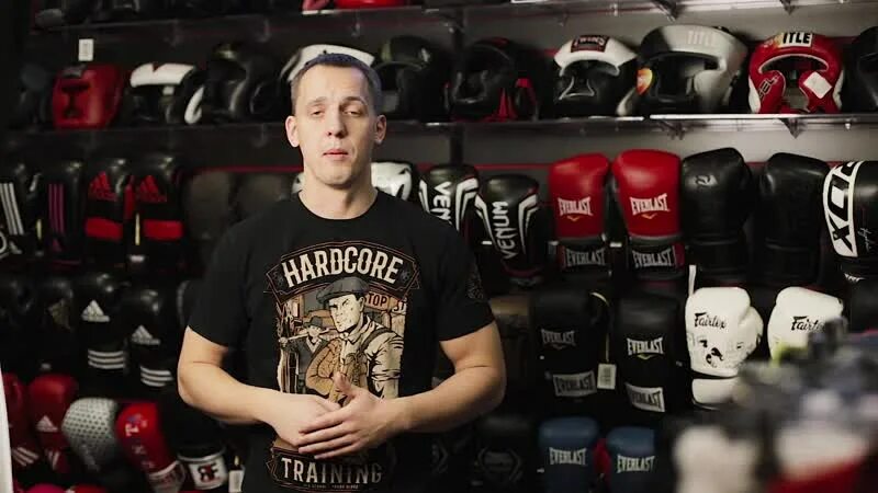 Панчер логотип. Панчер шоп казань. Puncher shop казань. Магазин спортивной экипировки. Панчер шоп казань.