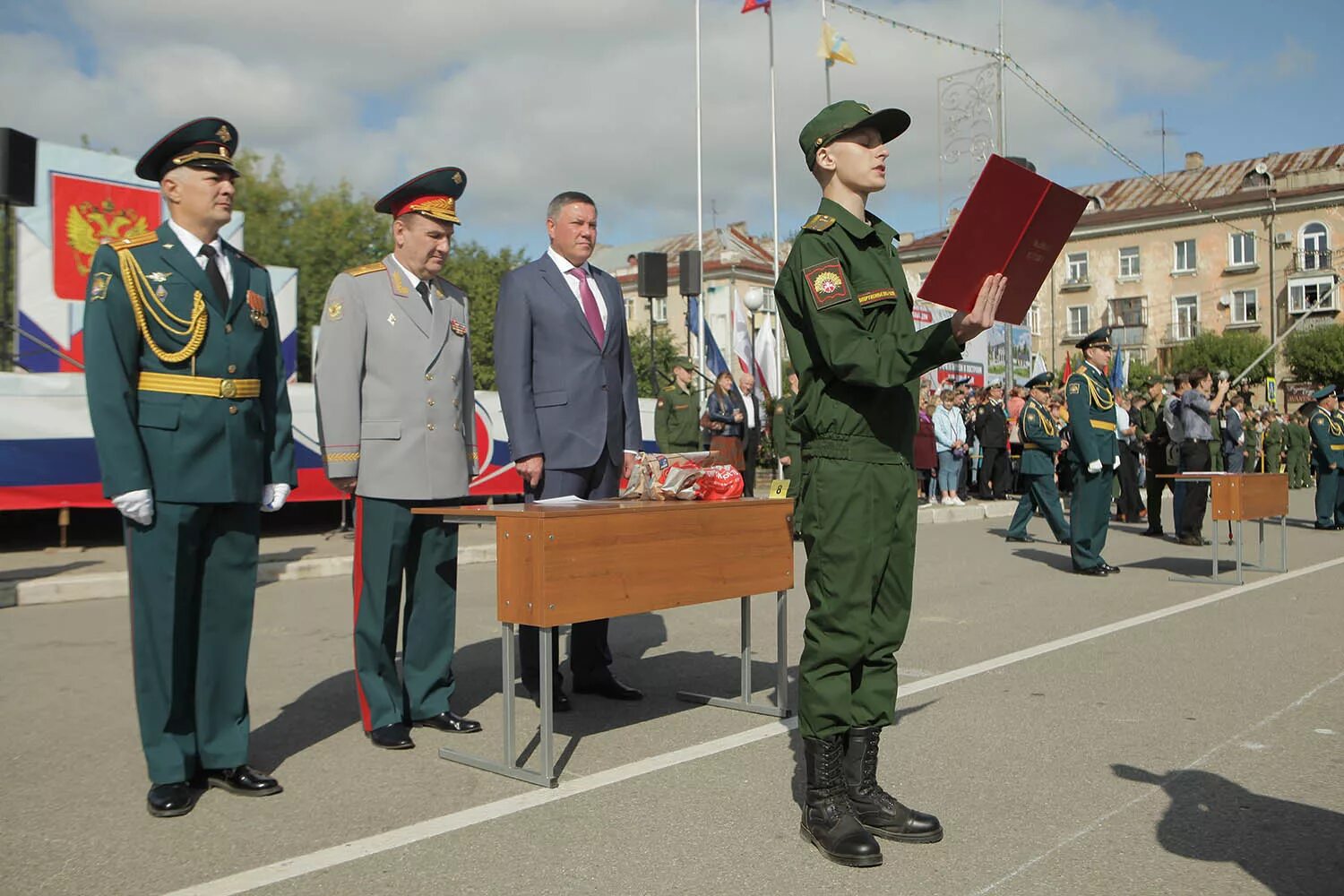 Вурэ череповец. Чвиирэ череповец курсанты. череповецкий военный инженерный институт радиоэлектроники. череповецкое военное училище радиоэлектроники. череповец военное училище.