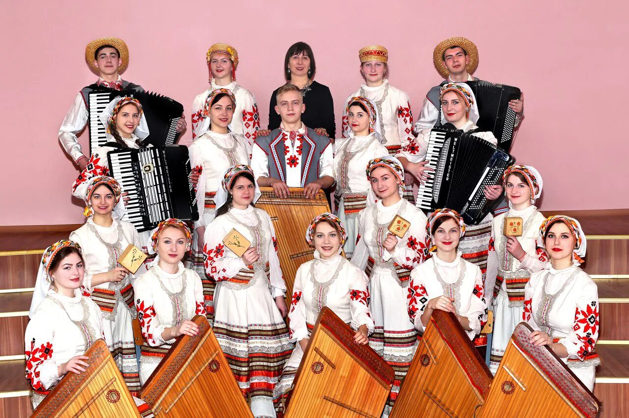 Белорусские музыканты. Фольклорный ансамбль. Музыкальные традиции беларуси. Белорусский фольклорный ансамбль. Белорусские музыканты.