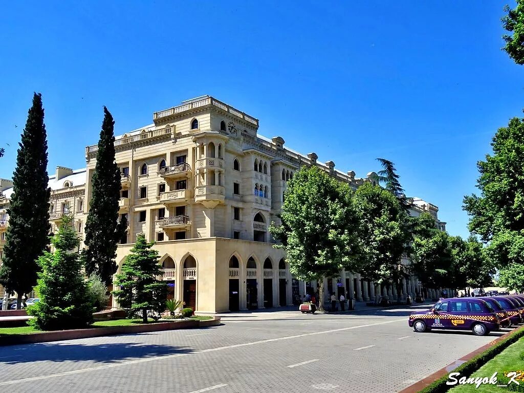 гянджа 2023. ленкоран гянджа. москва гянджа прямой. гянджа железнодорожный вокзал. гянджа старые здания парламент.