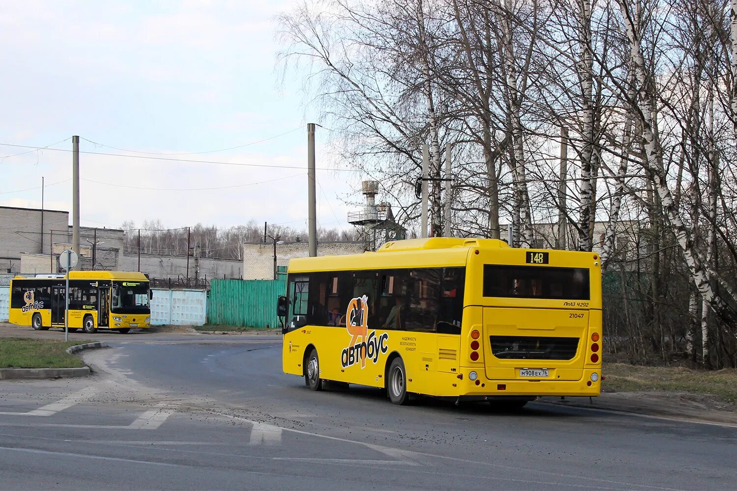 Лиаз 4292 подмосковье. Маршрут 105 ярославль. Маз 203 047 регион 42. 26-11. Lotos 105c02.