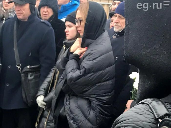 Фото с похорон евгений добровольской Похороны Евгения Осина часть 1,Прощание в зале YouTube