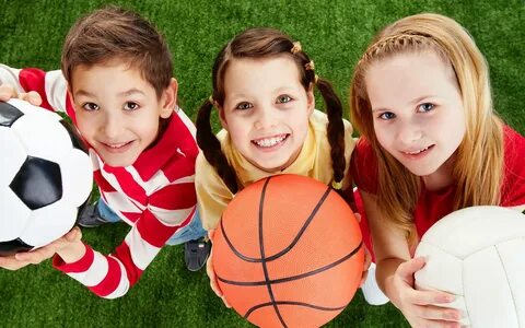 Для любителей спорта есть площадки как для детей, так и для взрослых: 3 дет...