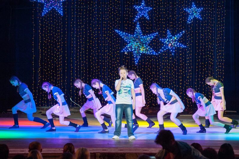 ансамбль современного эстрадного танца нон стоп екатеринбург. ансамбль современного эстрадного танца "нон-стоп"острогожск. студия современных танцев нон стоп екатеринбург. эстрадная хореография костюмы. коллектив современного эстрадного танца нон-стоп волгоград.