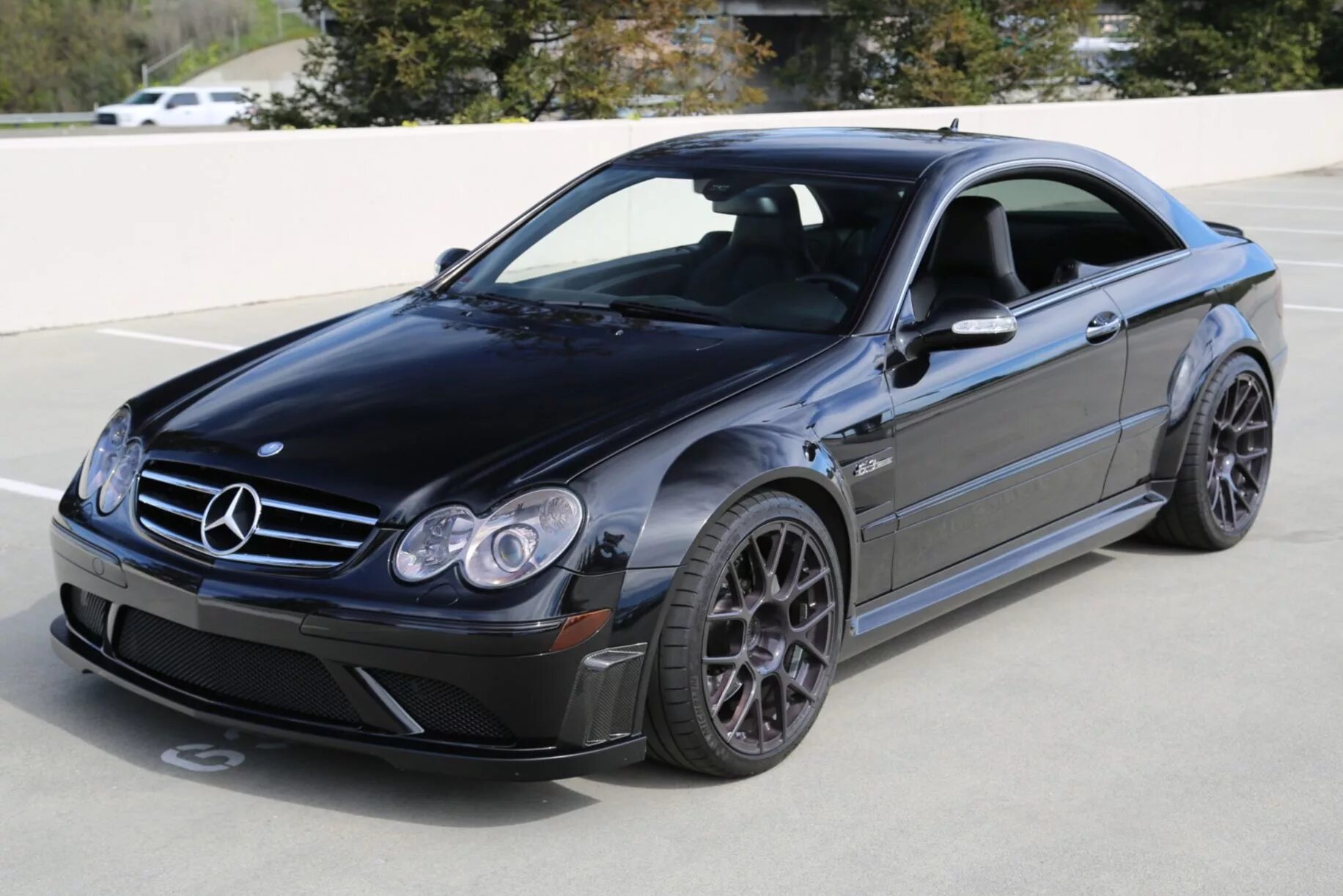 Купить мерседес clk. Mercedes CLK 63 AMG. Mercedes-Benz w209 CLK 63 AMG. Mercedes-Benz CLK 63 AMG Black Series. Мерседес СЛК 63 АМГ.