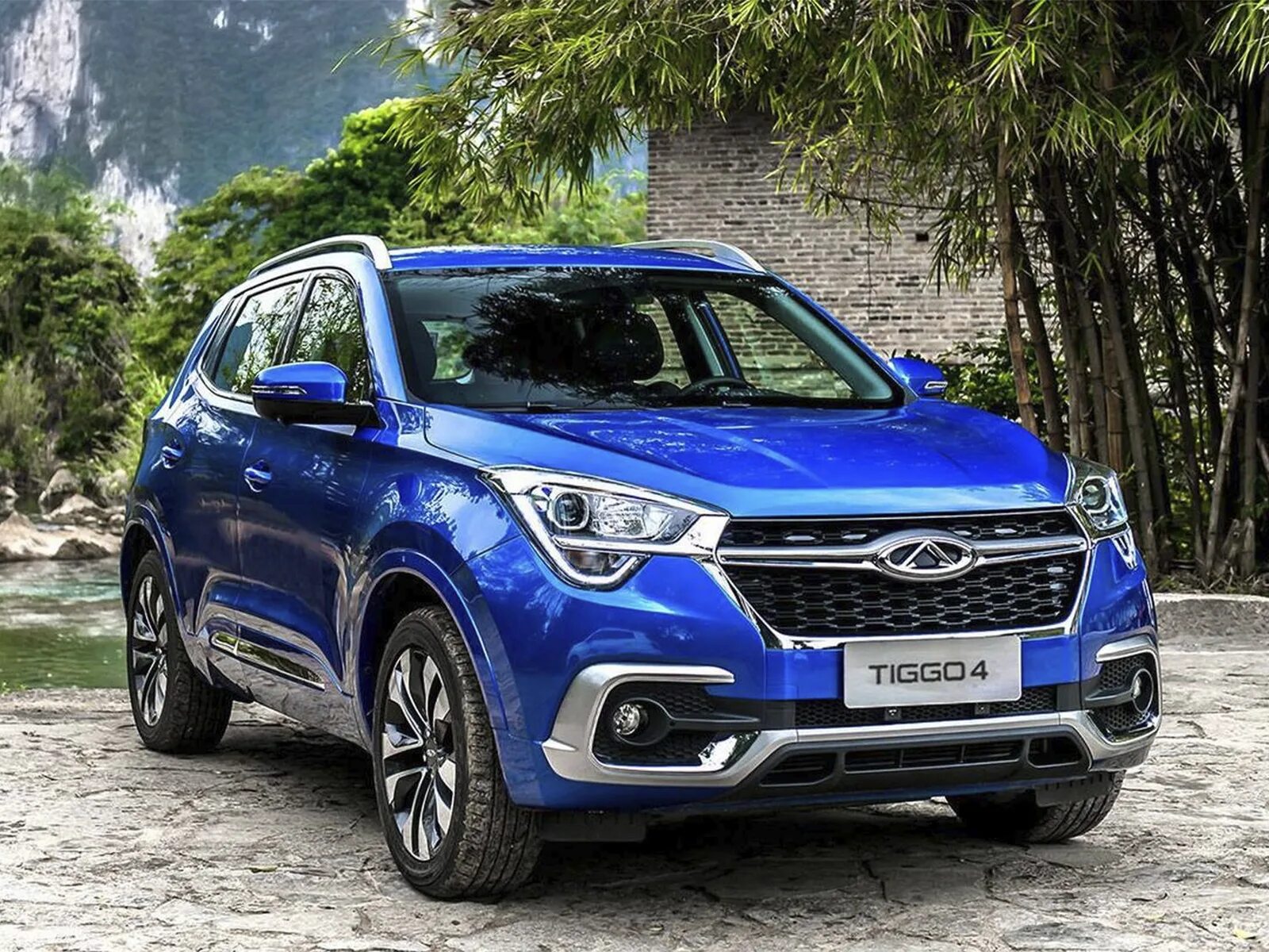 Chery tiggo 4 mt. Chery Tiggo 4. Chery Tiggo 4 2018. Новый Chery Tiggo 4. Чери Тигго 4 паркетник.