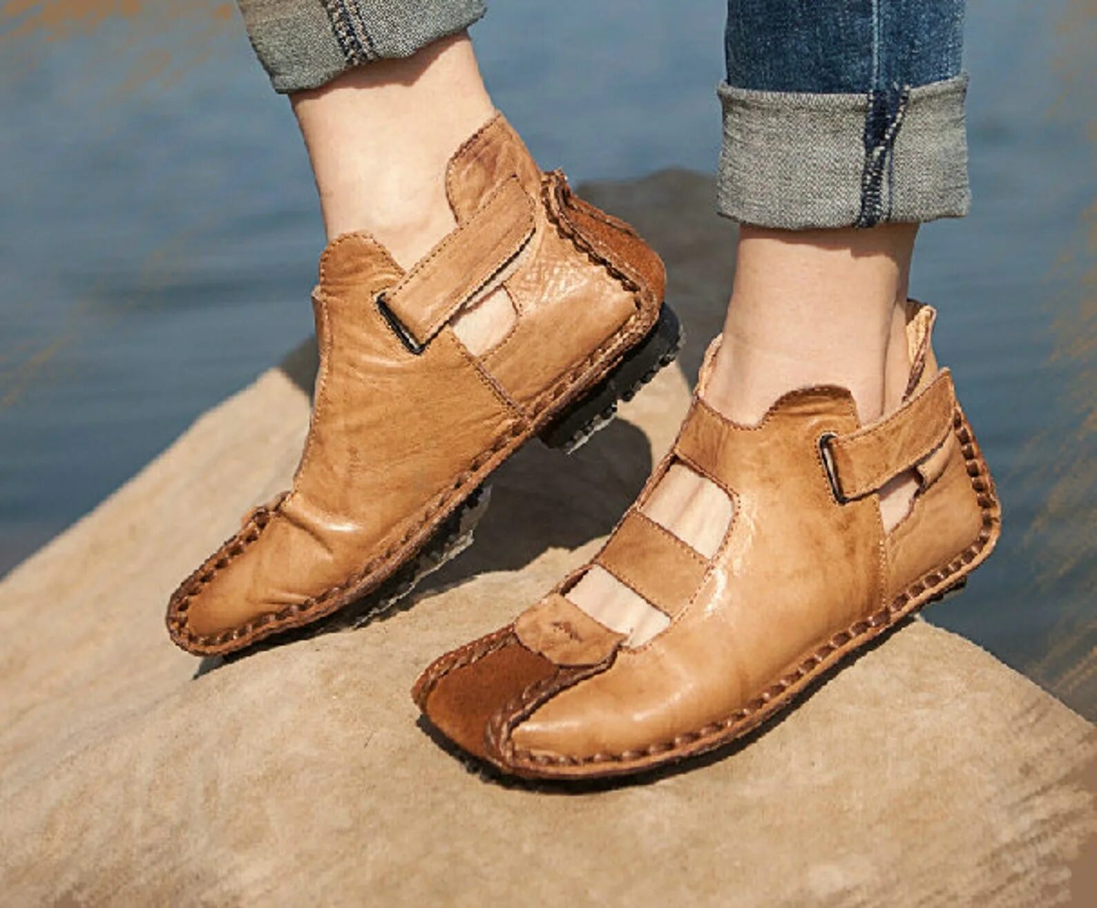 Обувь из натуральных материалов. Необычная кожаная обувь. Кожаные ботиночки. Женские ботинки из кожи.