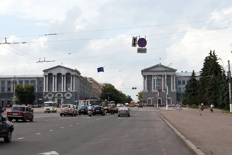 Архитектура города Курска. Проспект Победы 1995 год Курск. Архитектура Курска фото. Современный Курск фото города. Курск полное название