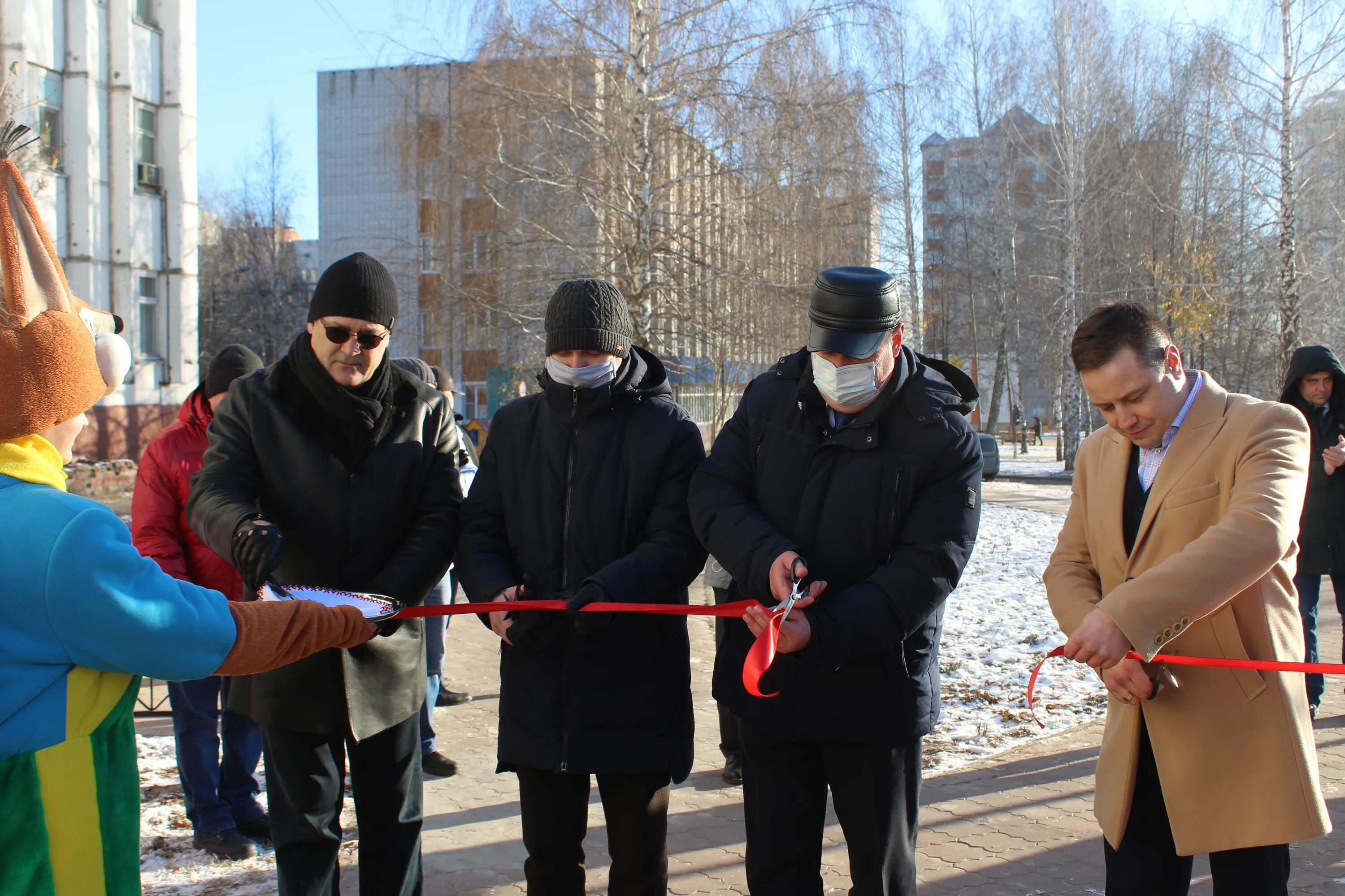 Свежие новости новочебоксарска. Свежие новости новочебоксарска. Мир праздников новочебоксарск. Светофор новочебоксарск промышленная. Новочебоксарск новости сегодня криминал.