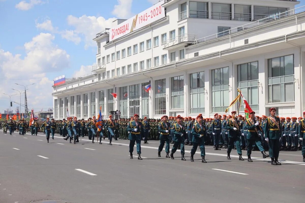 Репетиция парада Победы 2020 в Нижнем Новгороде. Парад Победы Нижний Новгород 2021. Парада Победы на Нижневолжской набережной. Парад в Нижнем Новгороде 2020. 9 мая в нижнем новгороде