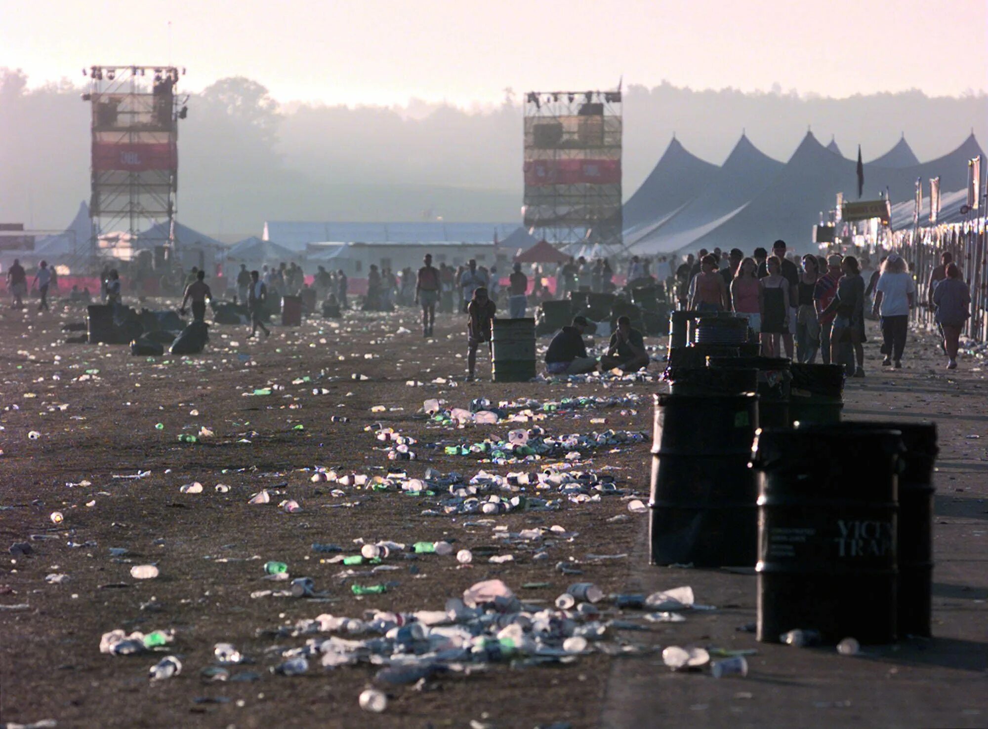 Вудсток 99. Woodstock 1999. Вудсток фестиваль 99.