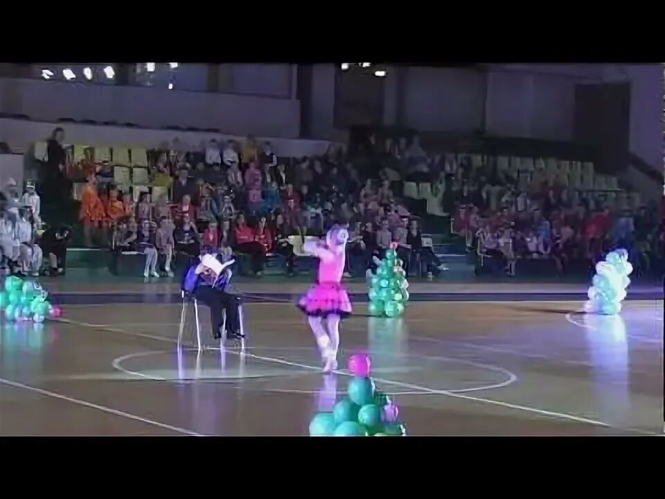 Томб райдер попка лары. Лари поп. Костюм для танца ляли поп. Шорты лары крофт. Песня ларилоп.