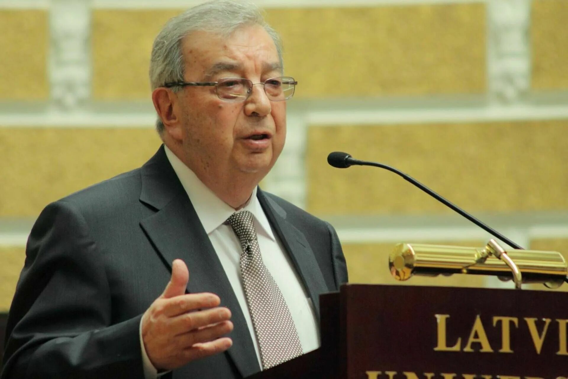 Политические лидеры и общественные деятели. Великие исторические личности 20 века. Политические деятели. Портрет политического лидера. Примаков евгений максимович.