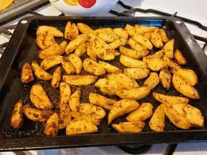 Маленькая картошка в духовке