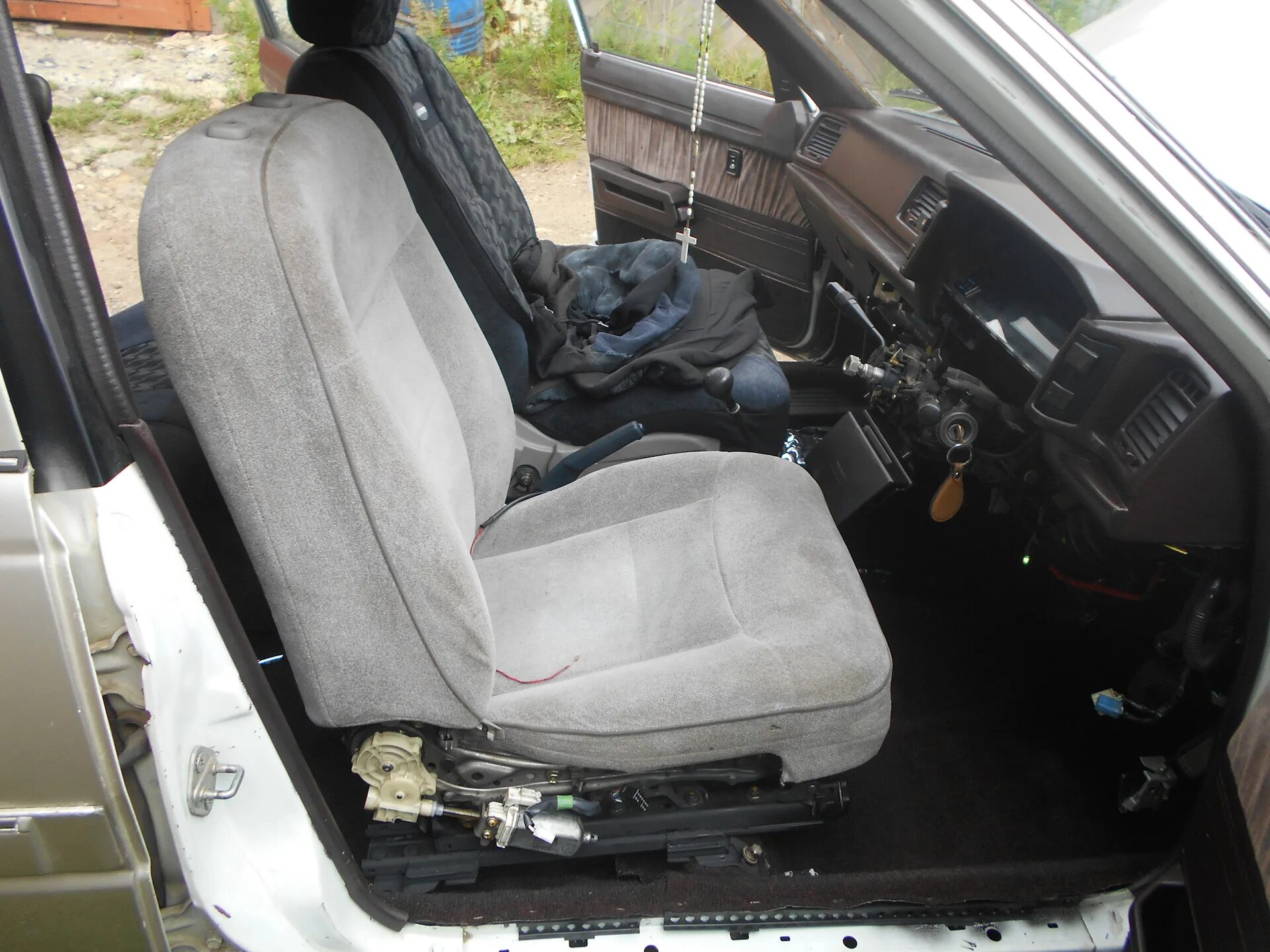 Как снять сидение марк 2 Приводим в порядок сиденья. Part 2 Toyota Chaser (100), 2,5 л, 1999 года друго