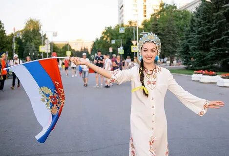 12 июня женщина