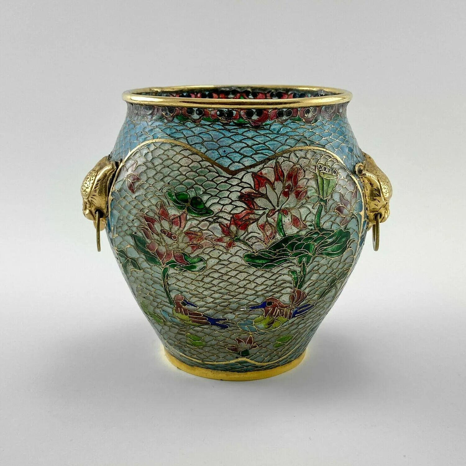 Перегородчатая эмаль династия цинь. Клуазоне техника перегородчатой эмали. Китайская перегородчатая эмаль династии мин. Шкатулка эмаль клуазоне китай. Пепельница эмаль клуазоне китай.