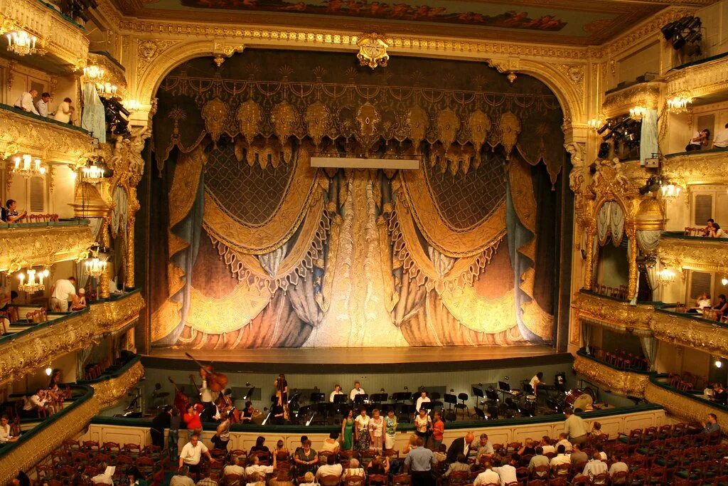 Михайловский театр бенуар. Михайловский театр санкт-петербург. Мариинский театр ложа 1. Бенуа мариинский театр. Театр эпохи возрождения.