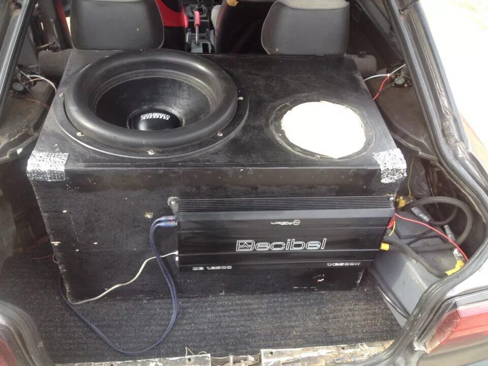 Саб 18 дюймов и 15. Sundown audio z18v3. Sundown audio z18 v3 короб. Короб под саб 120 л. Саб 18.