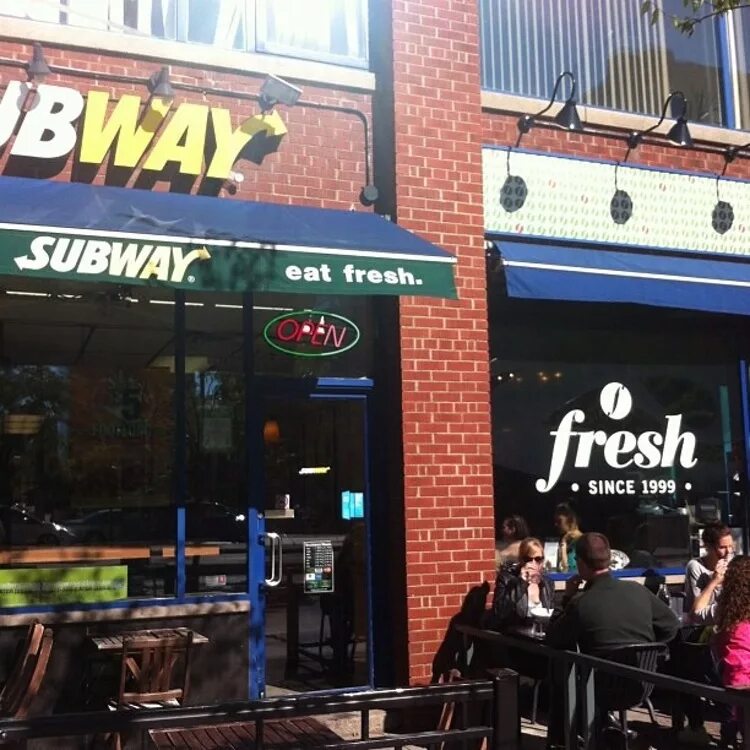 Subway eat Fresh. Сабвей лозунг. Eat Fresh слоган. Subway eat Fresh l.r34. Since 1999