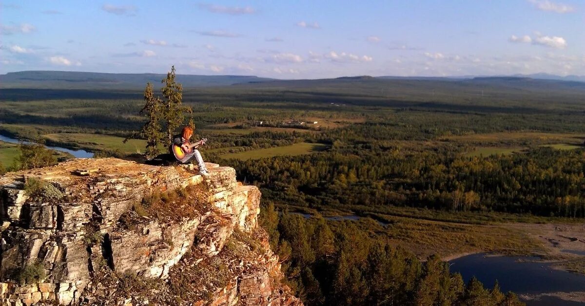 Алексеевск саха якутия поселок. Синегорье якутия томмот. Горы алданского нагорья. Алдан город в якутии. Горы алданского нагорья.