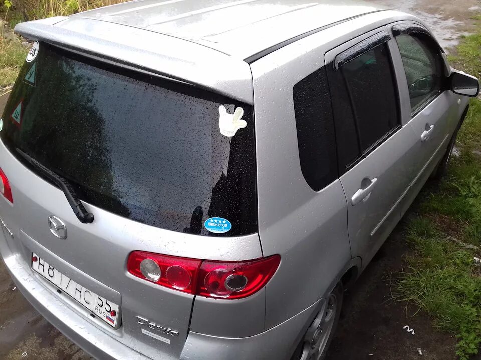 Спойлер мазда демио dw3w. Mazda demio 2005 спойлер. 2005. 2005. Спойлер мазда демио.