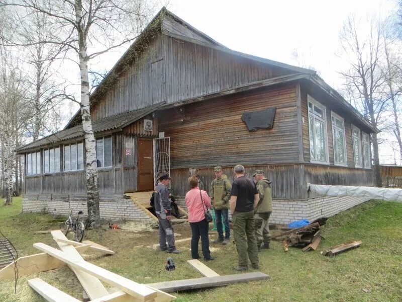 Погода в кневицах новгородская область демянский. Кневицы Новгородская область. Поселок Кневицы Демянский район. Кневицы Демянский район Новгородская область. Кневицы вокзал.