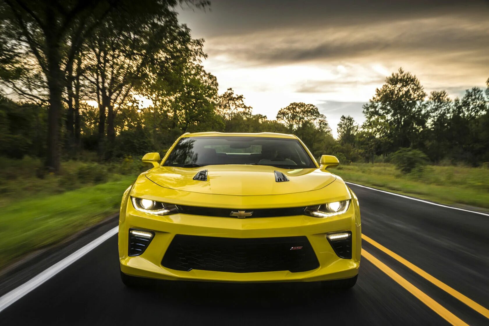 Машина шевроле камаро. Chevrolet Camaro SS 2016 Yellow. Шевроле Камаро 2016. Chevrolet Camaro SS 2016. Камара Шевроле Камаро.
