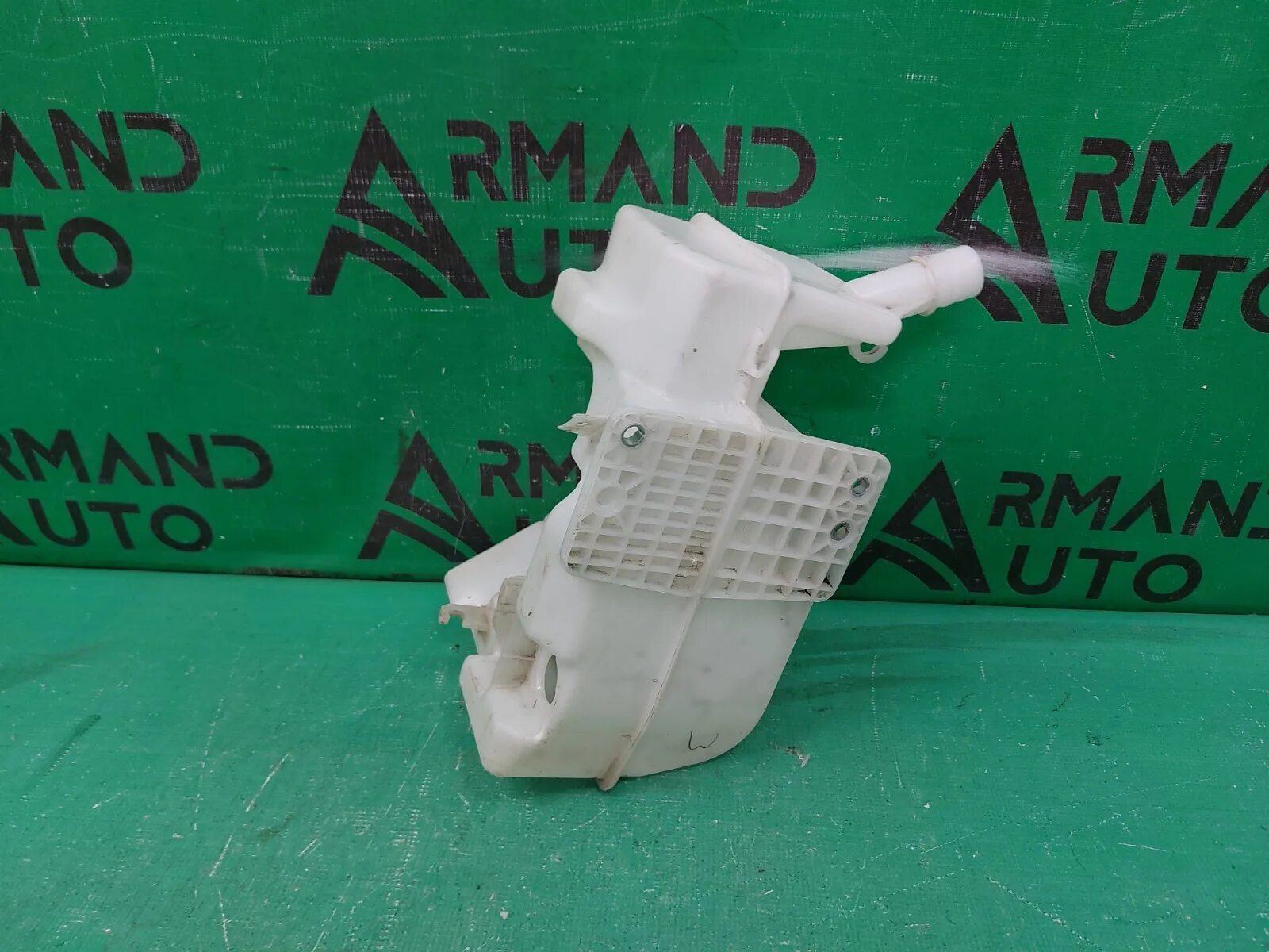 6. стеклоомыватель фольксваген джетта. бачок омывателя джетта 2. бачок омывателя джетта 5 1. бачок омывателя фольксваген джетта 2015.