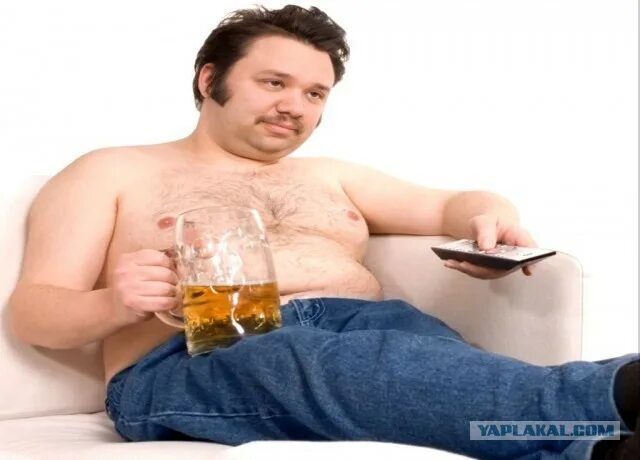 Пью пиво каждый вечер. Пиво каждый день. Человек пьет пиво. Пиво каждый день фото. Пьющий пиво каждый день.