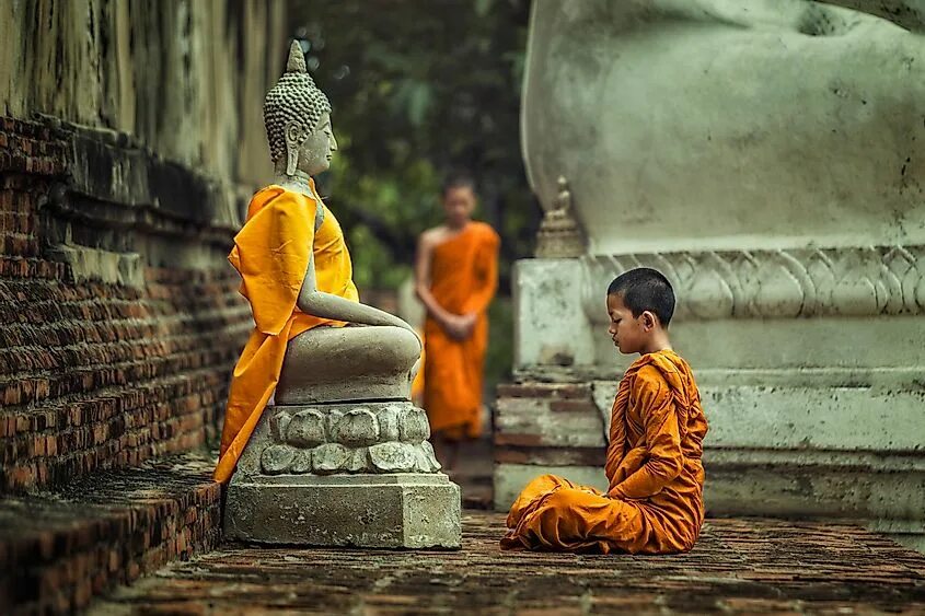 Буддисты. Будда Випассана. Будда Тхеравада и махаяна. Будда монах. Тибет медитация.
