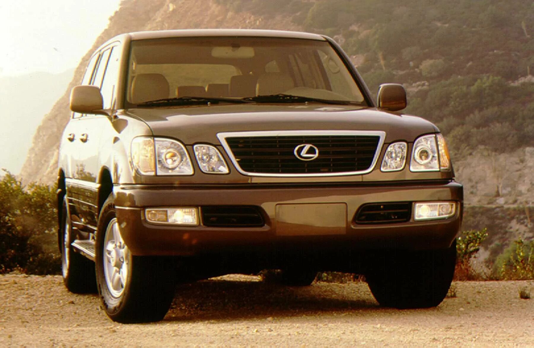 Lexus lx470 1998-2002. Лексус ЛХ 470. Lexus LX 470 uzj100. Лексус ЛХ 470 1998.