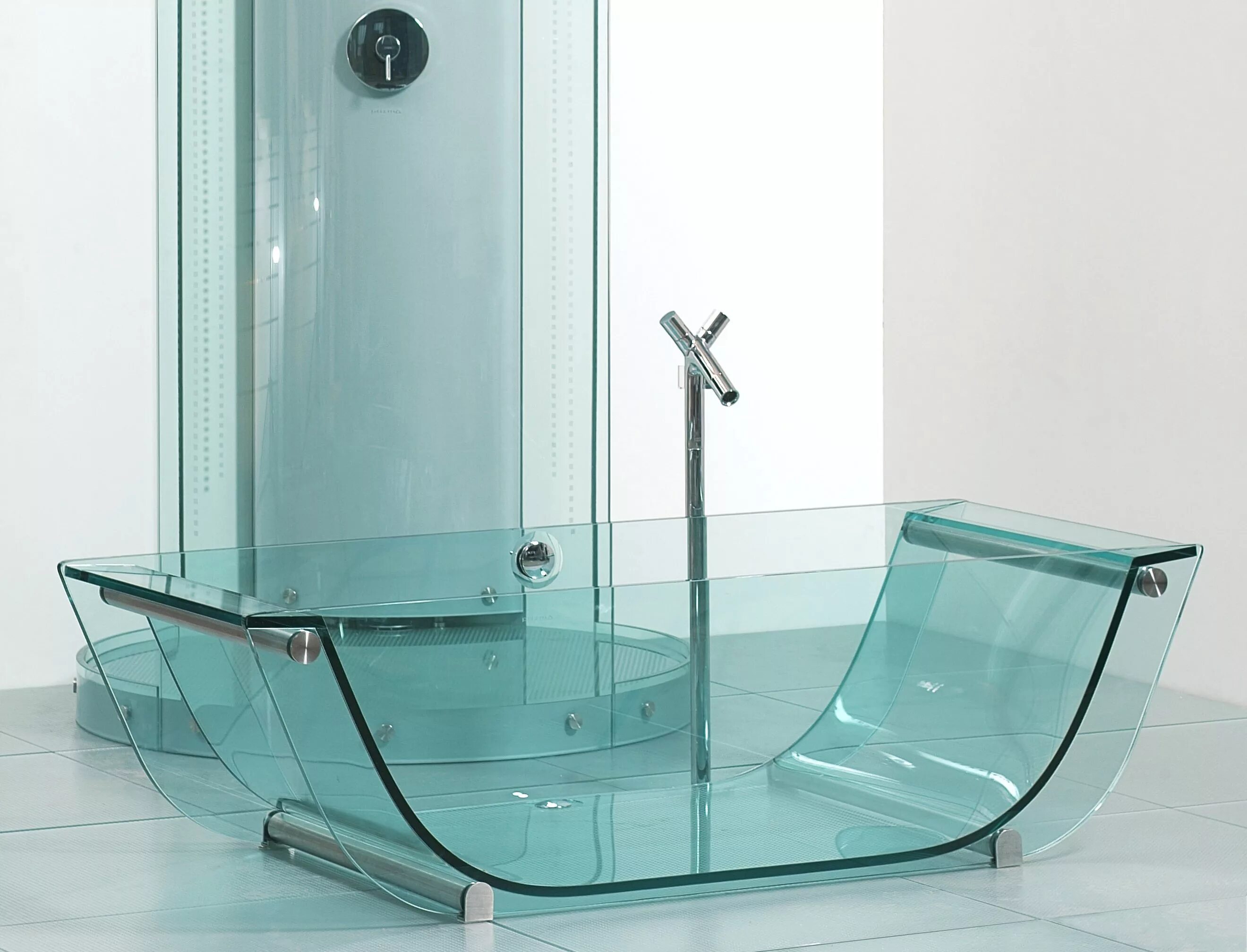 Ванна со стеклянной перегородкой. Ванна с раздвижными стеклянными дверьми. Стеклянная ванная комната. Ванна teuco r3702. Gutewette lide шторка на ванну 110см.