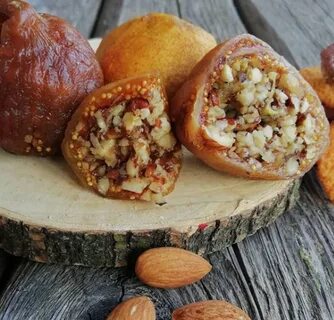 Персик с грецким орехом
