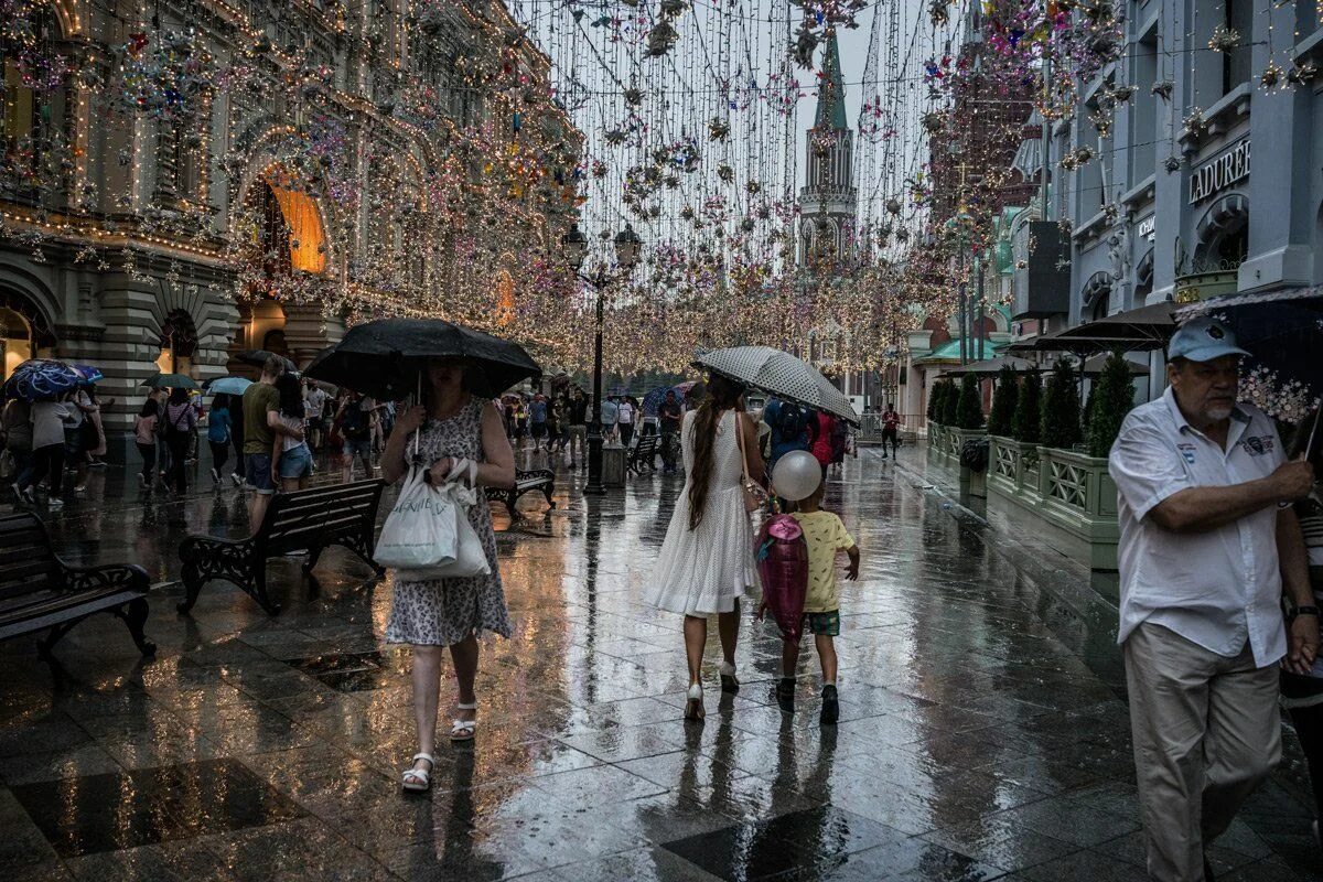 Столица дождей город. Страна дождя. Городской праздник дождя в США. Фото дождь Никольская. Страна дождей картинка.