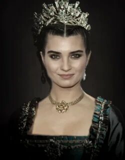 Бала актриса
