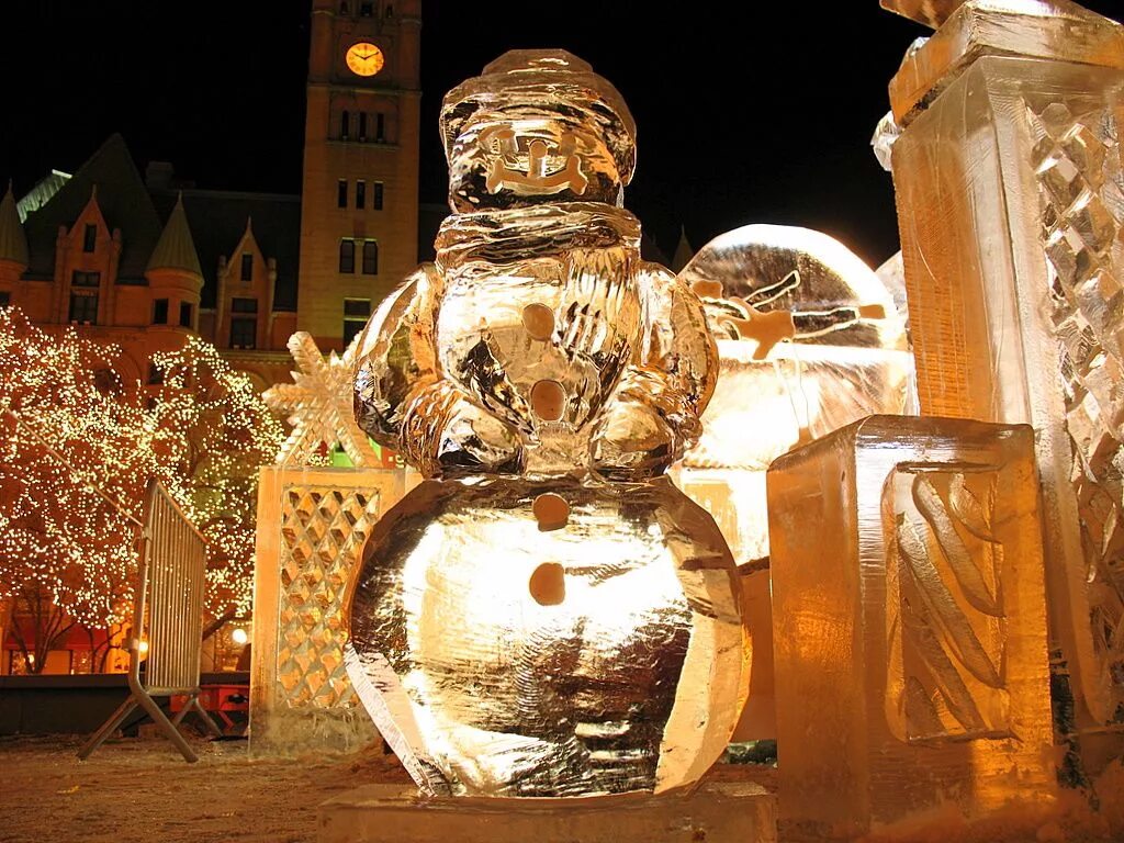 Зимний карнавал в квебеке. Зимний карнавал. Зимний фестиваль в квебеке канада. Зимний фестиваль в квебеке канада. Квебек канада карнавал.