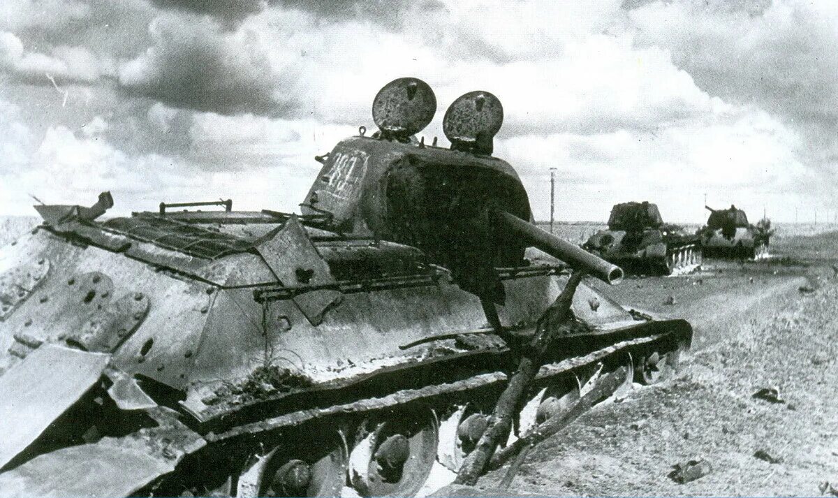 Танки в курском сражении. Т-34 Курская битва. Т-34-76 УЗТМ 1943. Подбитые танки т-34 на Курской дуге. Т 34 Курская дуга.