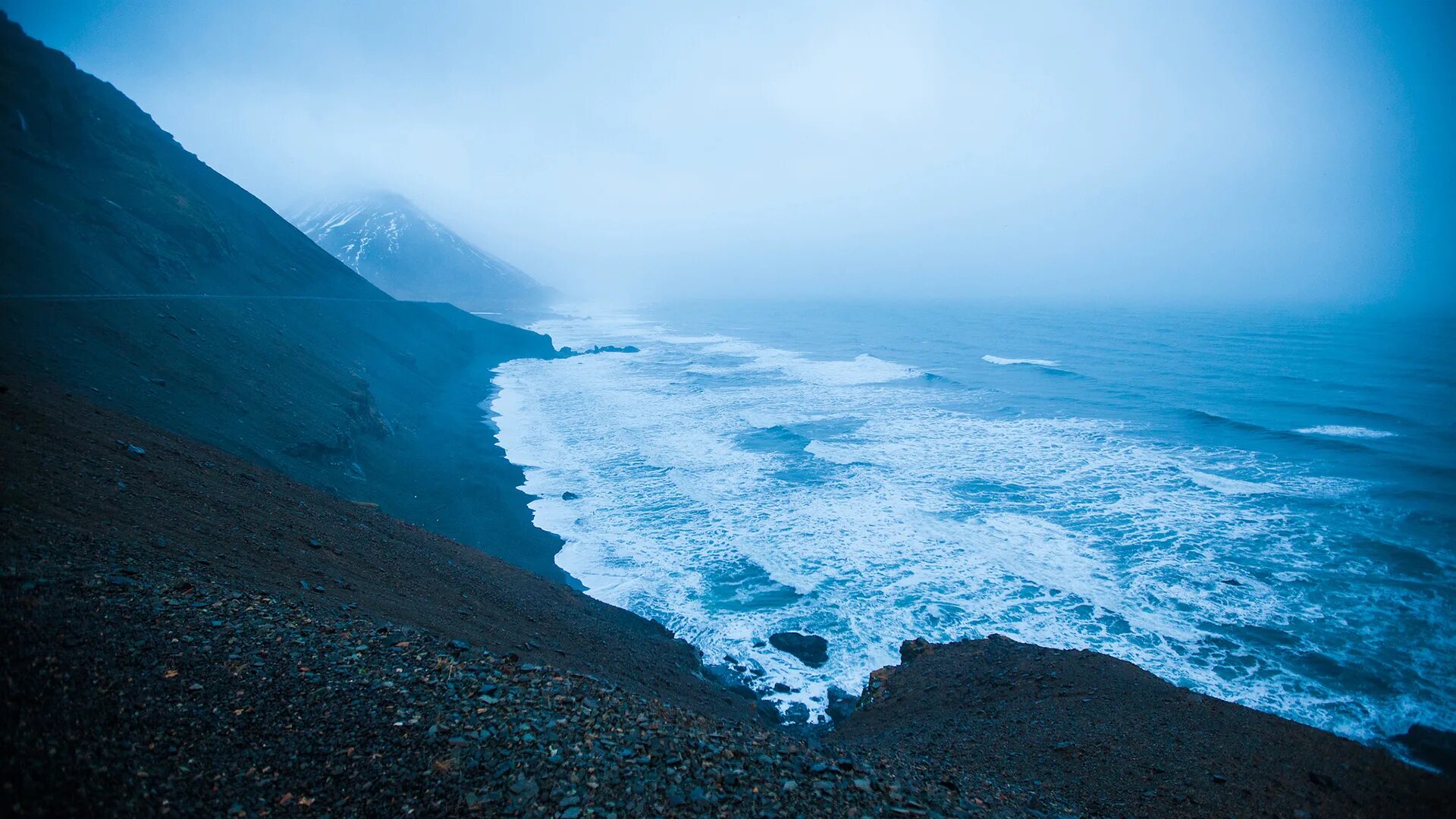 Первозданное море. Исландия 8к. Море. Море и горы. Природа Исландии.