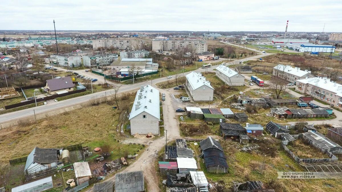 Поселок между. Волховец (посёлок). Волховец Новгородская область. Коттеджный поселок Волховец. Район Волховец Великий Новгород.