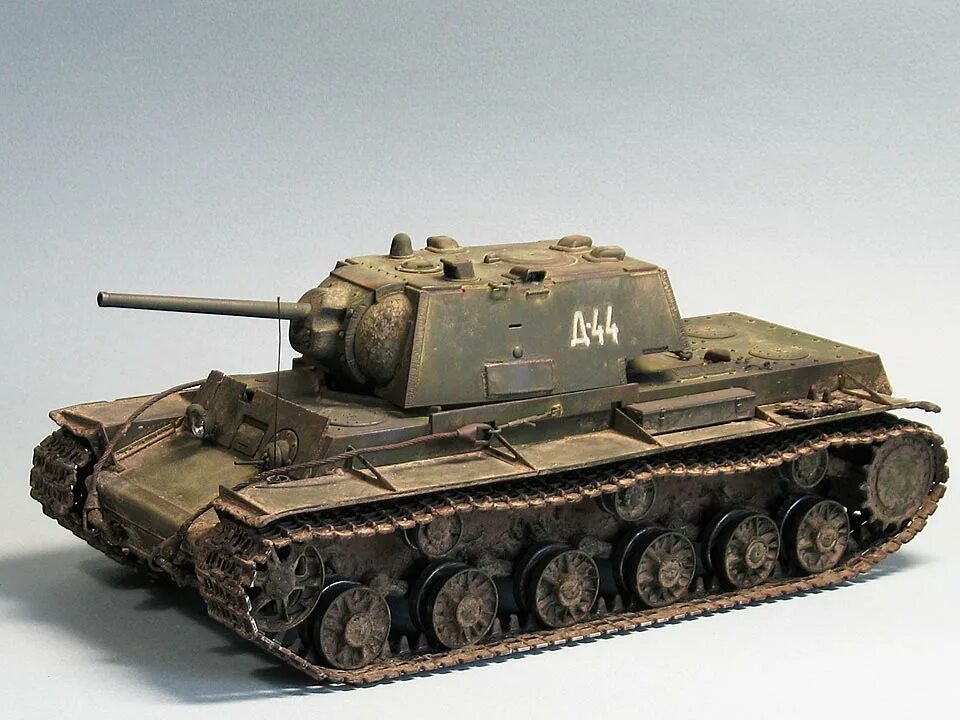 Кв-1 Трумпетер 1 35. Кв 1 обр 1942. Кв 1 Трумпетер 1942. KV-1 model 1942.