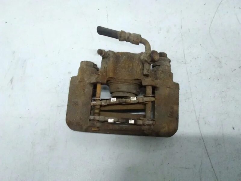 Задний суппорт chery tiggo t11. Суппорт чери тигго. Задний суппорт chery tiggo t11. Чери тигго т11 суппорт передний левый. 1.