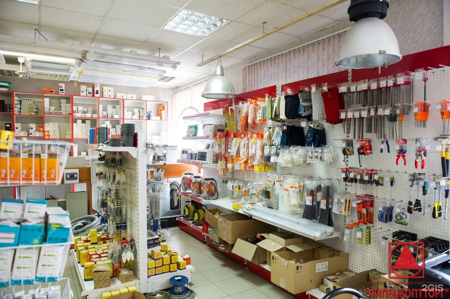 Г липецк магазин. Магазины городе липецке. Открытие магазина в европе. Магазин европа персонал липецке. Липецк улица петра смородина 13а армада.