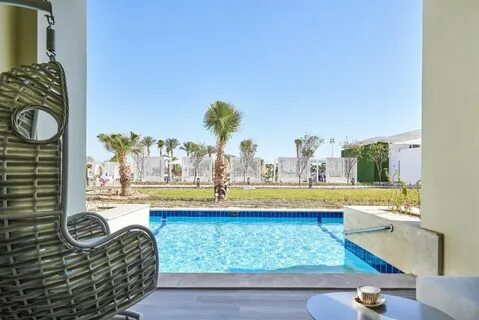 Resort style